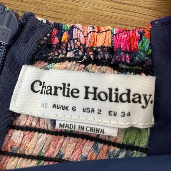 Charlie Holiday Valentina Floral Midi Dress - Picture 5 of 11